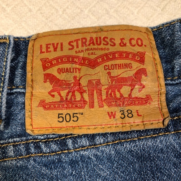 Levi’s 505 blue denim jean shorts - Picture 4 of 8